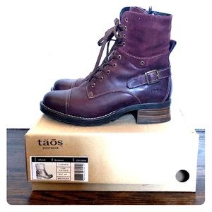 Taos Crave Boots in Bordeaux 41